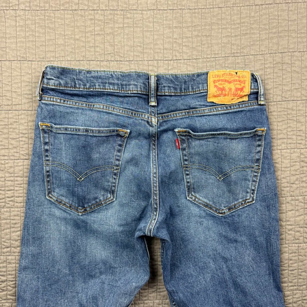 Levis 514 Straight Fit Jeans Men 32x30 Blue Medium Wash Denim Stretch Faded - Picture 5 of 12